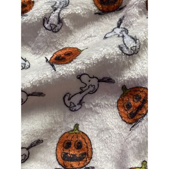 Peanuts SNOOPY Charlie Brown Halloween Trick Or Treat Velvet DOG PAJAMAS Size S - Picture 5 of 14